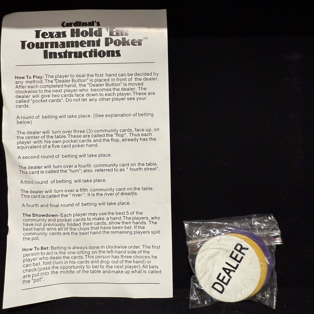 NWOT-Cardinal Texas Hold’ Em Poker-Tournament Chips, Dice, Cards, Aluminum Case - Picture 3 of 6